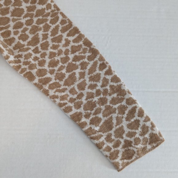 TALBOTS Marino Wool Women's 3/4 Sleeves Sweater Size XS Giraffe Print NWOT - Picture 3 of 5